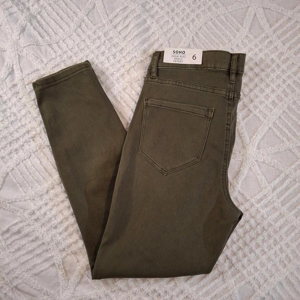 Nicole Miller New York Soho High Rise Ankle Skinny Pants 6 Dusty Olive Green NWT